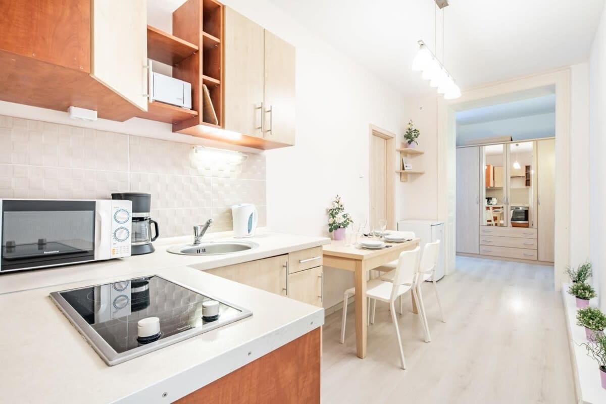 At Good Location Apartment *
