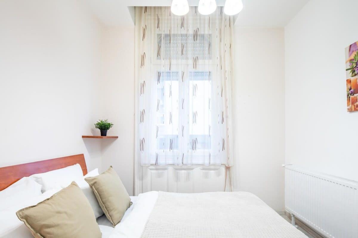 Apartment At Good Location